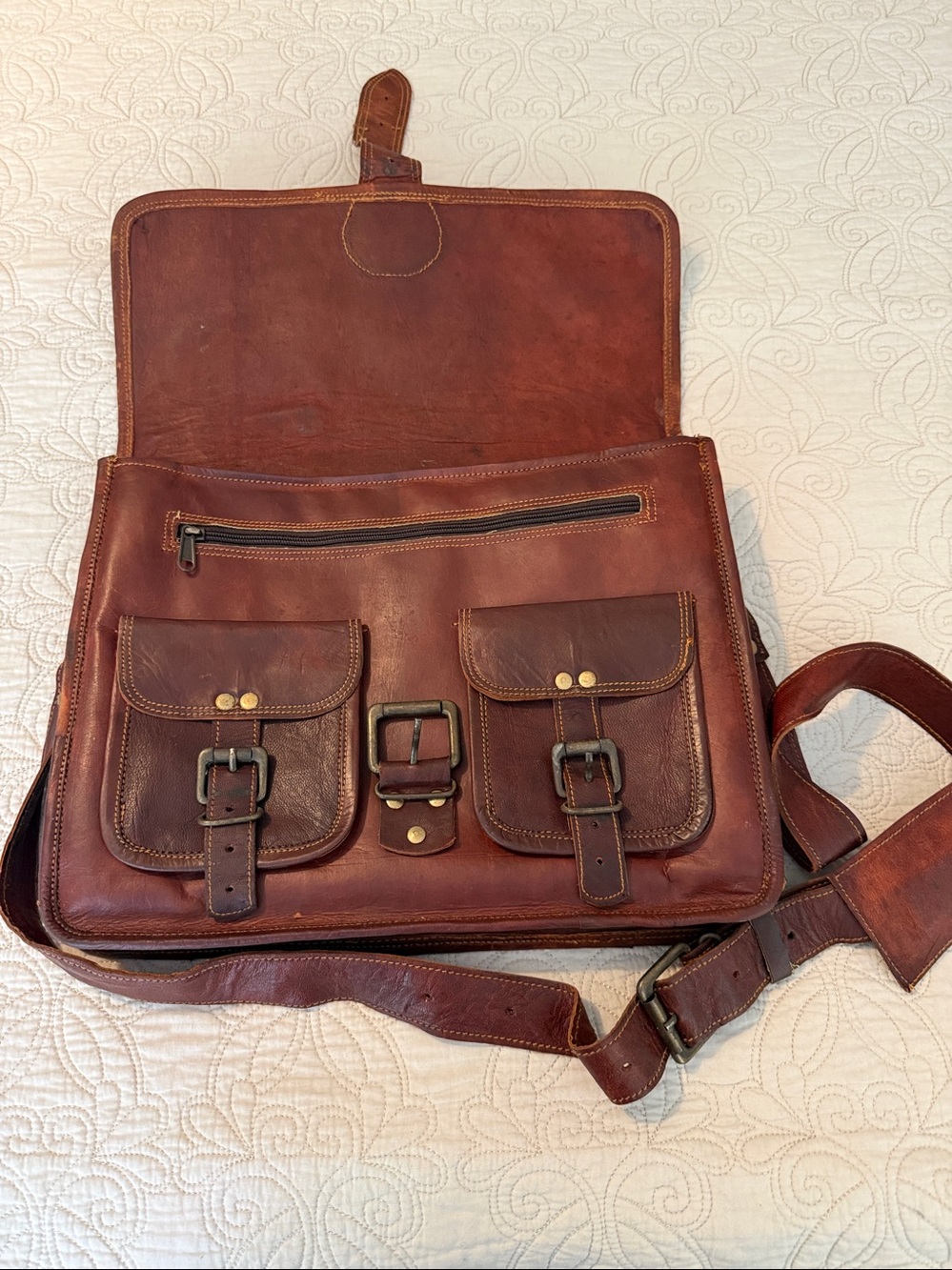 Vintage style Brown faux Leather Messenger Bag - Picture 4 of 11